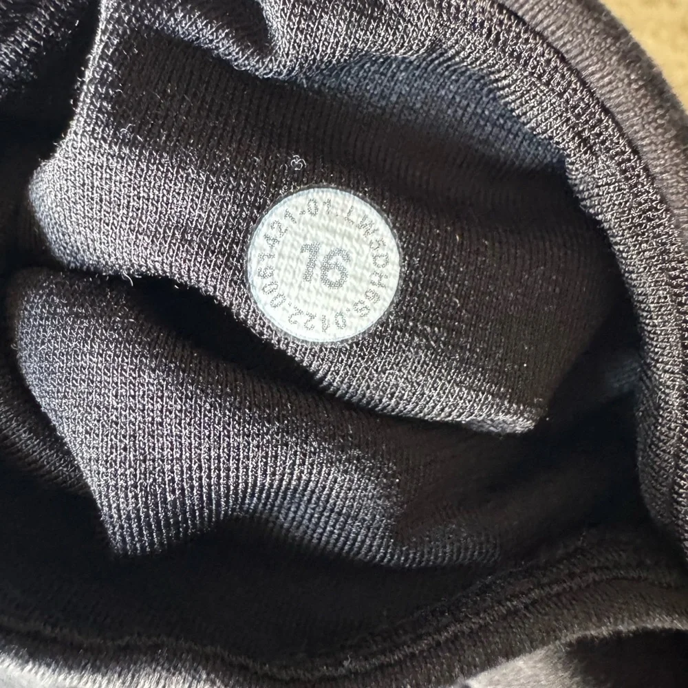 lululemon athletica Black Leggings - Picture 3 of 12